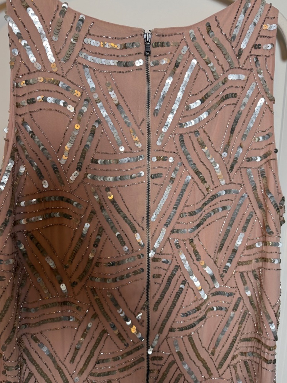 Alice + Olivia Elliotte Beaded Dress - Picture 9 of 10